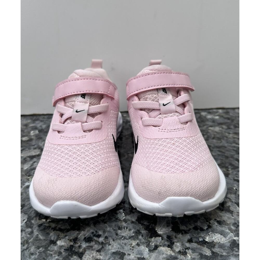 NIKE Toddler Girls Revolution 6 Adjustable Strap Closure Casual Sneakers Sz 8C